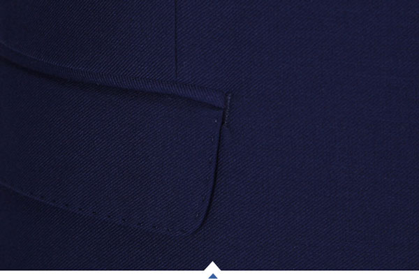 蘭色商務(wù)西裝定做口袋細(xì)節(jié)特寫圖