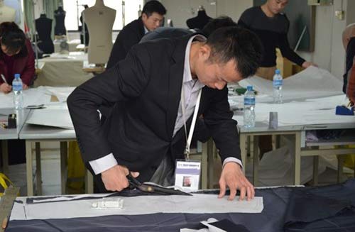 工作服定做流程之批量生產制作